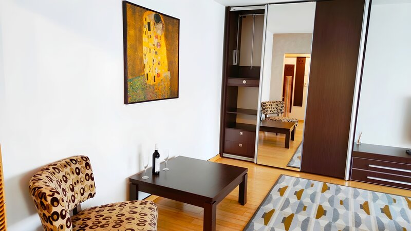 Unirii, Calea Calarasilor